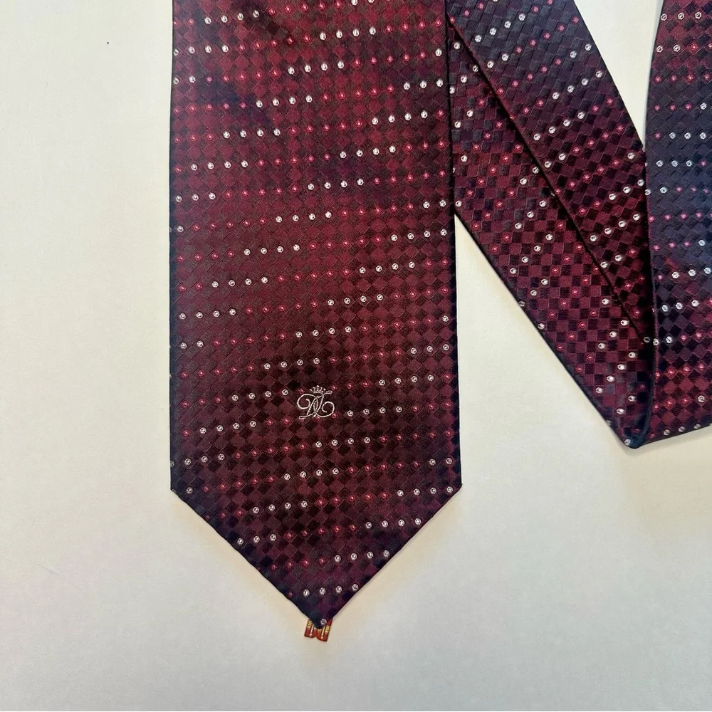 Daks London Charm Classic Untipped Embroidered Signature Tie 3.75”
